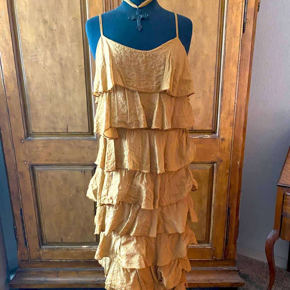 NWT made in Italy Suzy D London Tiered Maxi